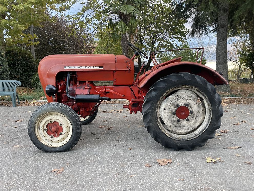 Porsche Diesel Junior 108