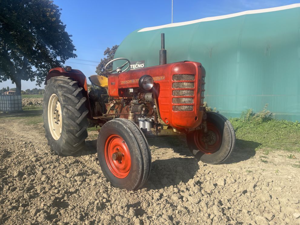 Zetor 3011